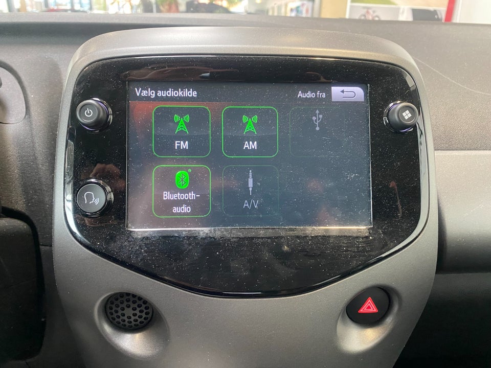 Toyota Aygo 1,0 VVT-i x-press 5d