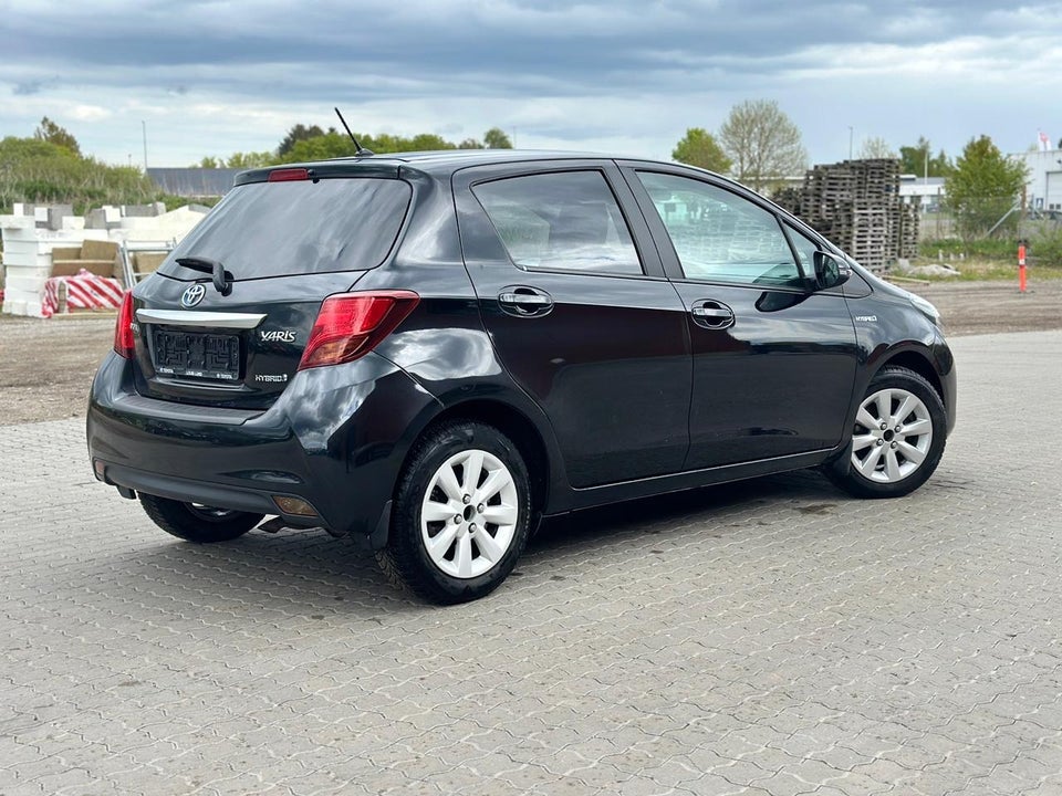 Toyota Yaris 1,5 Hybrid H2 e-CVT 5d