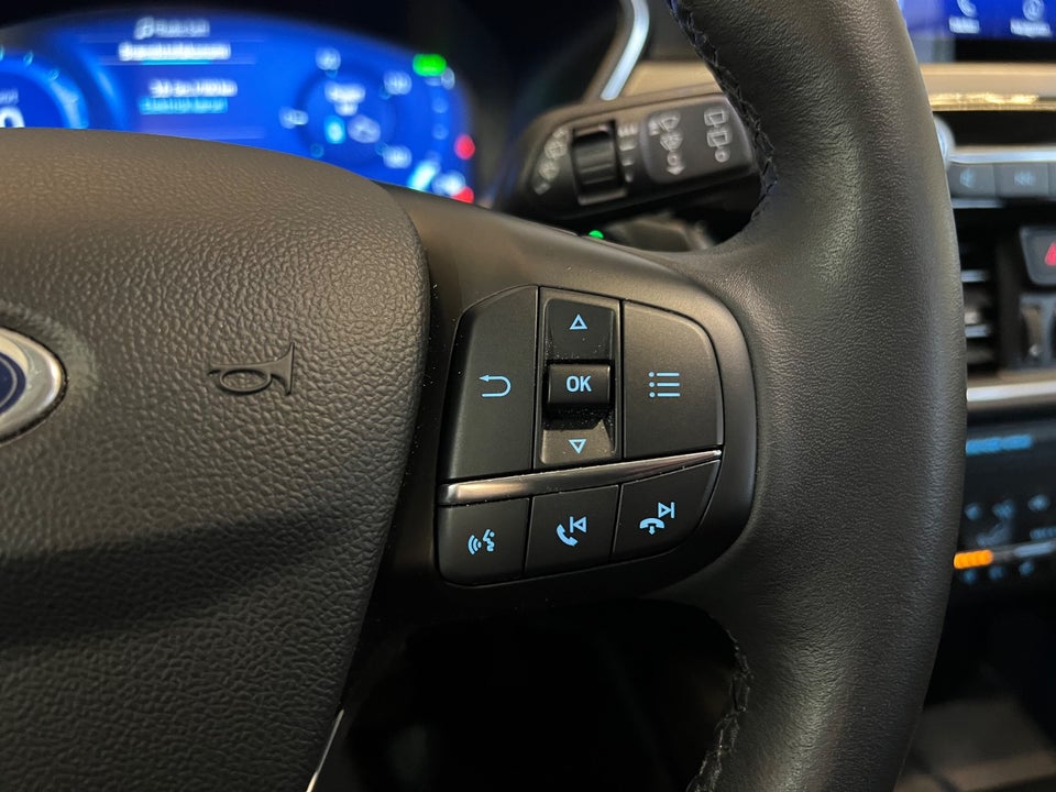 Ford Kuga 2,5 PHEV Titanium CVT 5d