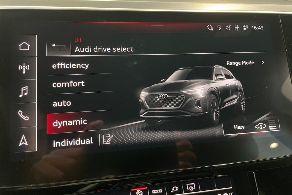 Audi SQ8 e-tron quattro 5d