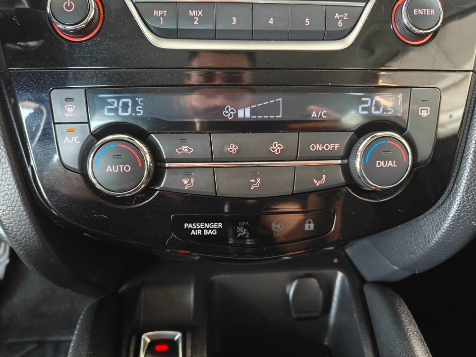 Nissan Qashqai 1,6 Dig-T 163 Acenta 5d