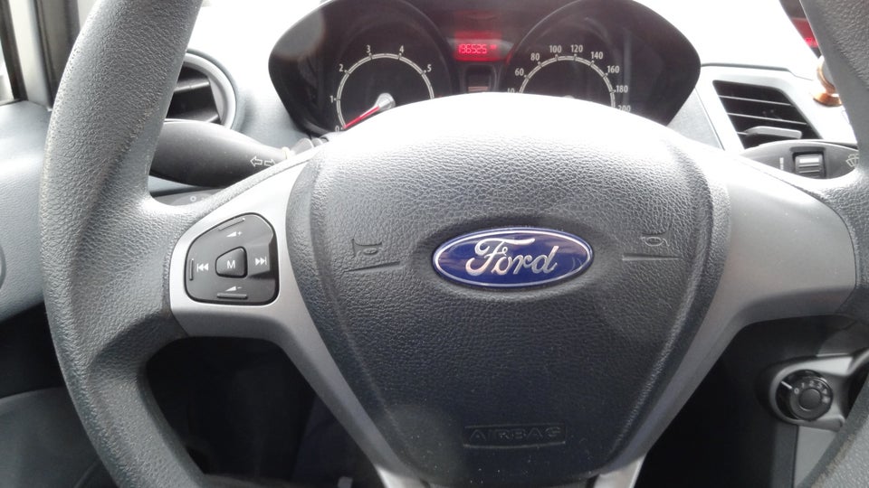 Ford Fiesta 1,25 82 Trend 5d