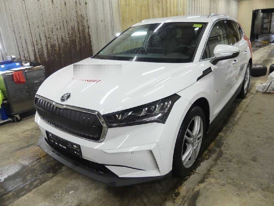 Skoda Enyaq 80 iV Plus Loft 5d