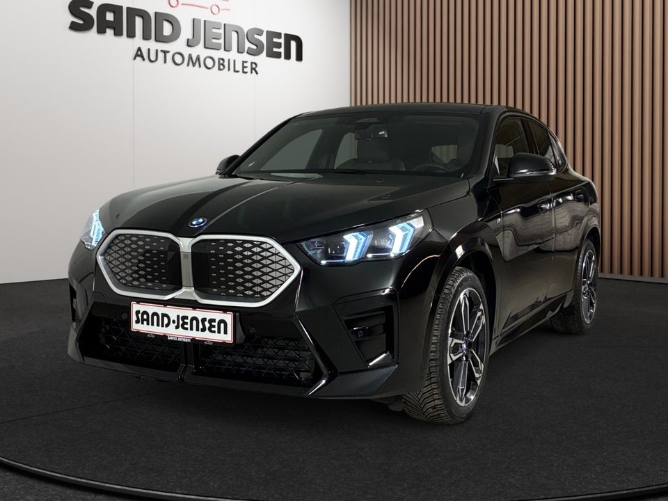 BMW iX2 eDrive20 M-Sport Premium 5d