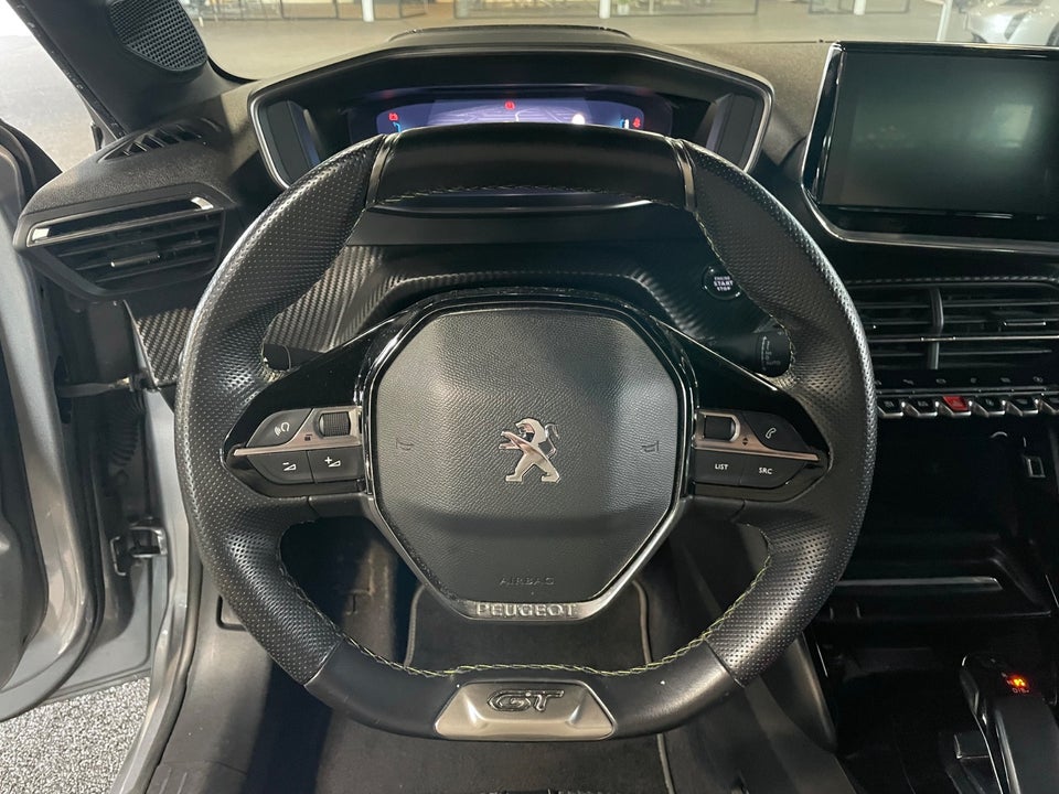 Peugeot e-208 50 GT 5d