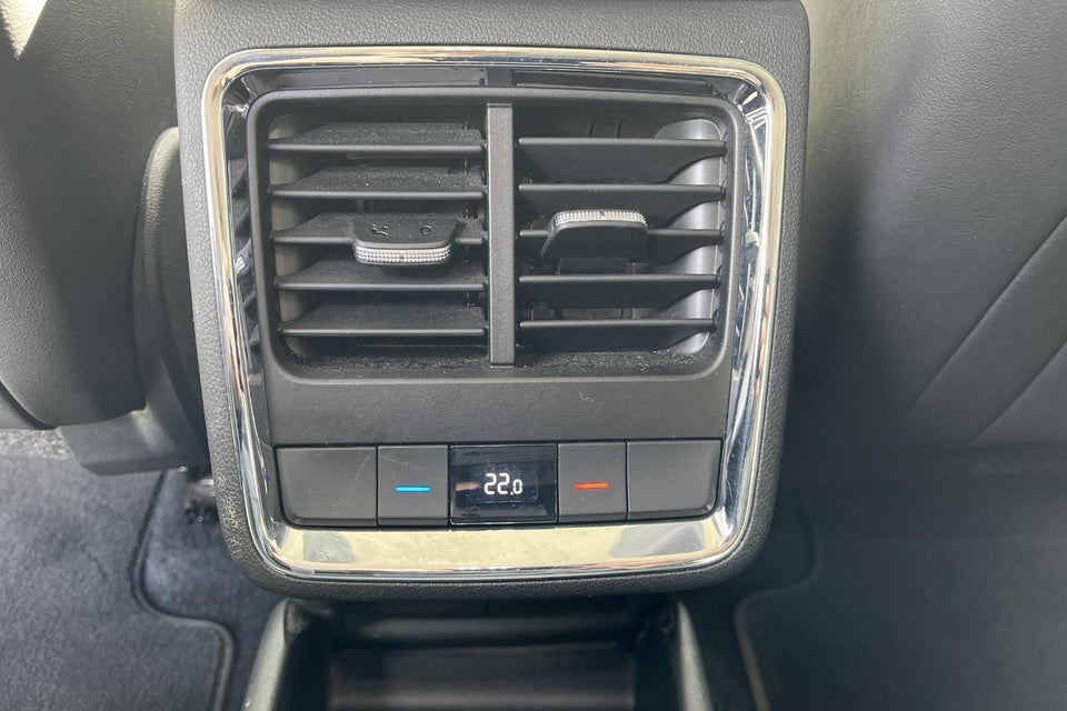Skoda Enyaq 60 iV Loft 5d