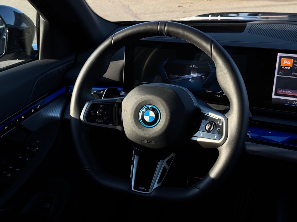 BMW i5 eDrive40 M-Sport 4d