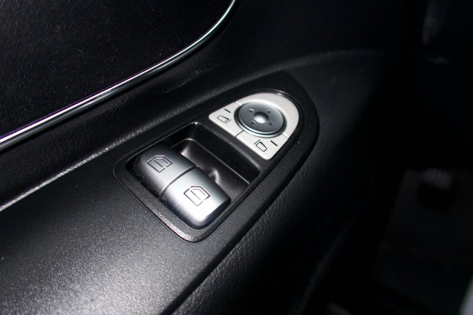 Mercedes Vito 114 2,0 CDi Kassevogn aut. L RWD