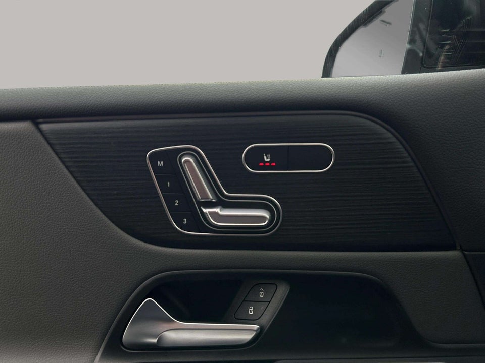 Mercedes EQB250+ Electric Art 5d