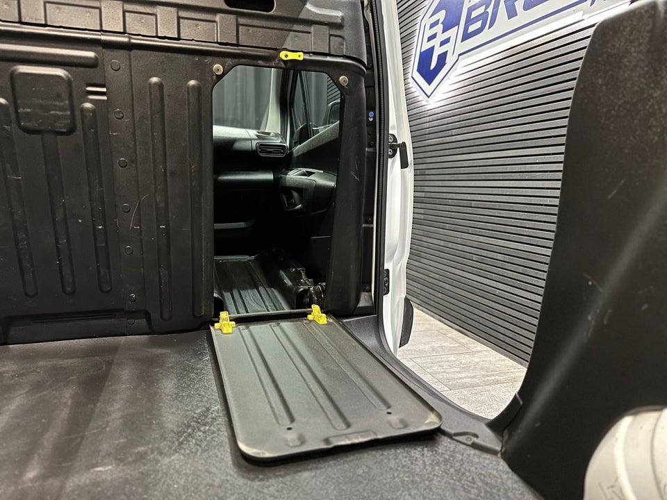 Toyota ProAce City 1,5 D 102 Medium Comfort 6d