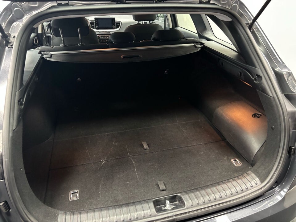 Kia Ceed 1,6 PHEV Prestige SW DCT 5d