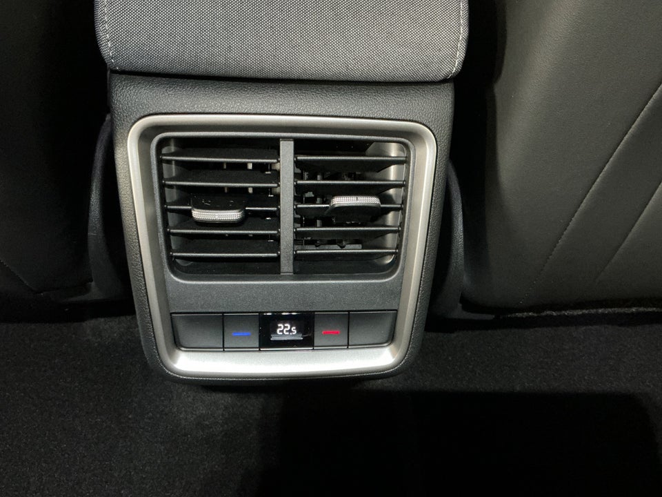 Skoda Enyaq 85 iV Loft 5d