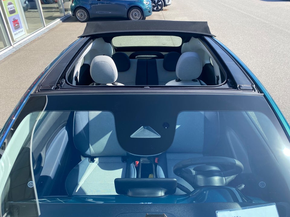 Fiat 500e 42 Icon Cabrio 2d