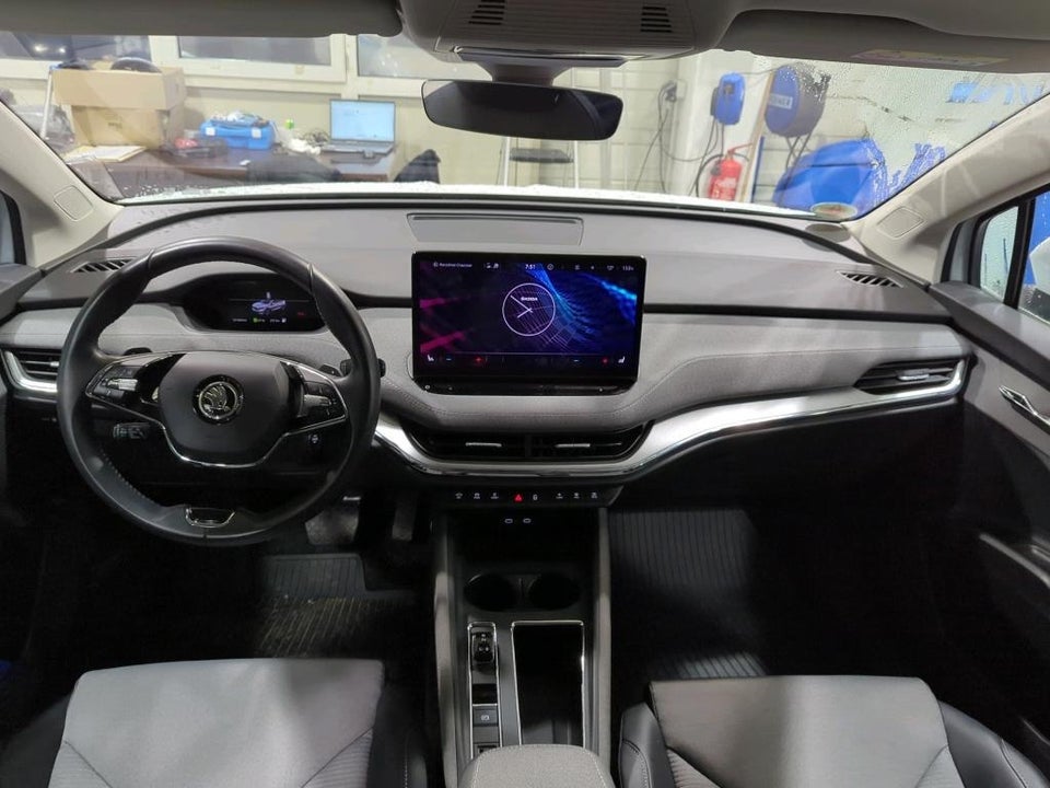 Skoda Enyaq 80 iV Plus Loft 5d