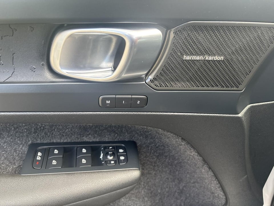 Volvo XC40 ReCharge Twin Ultimate 5d