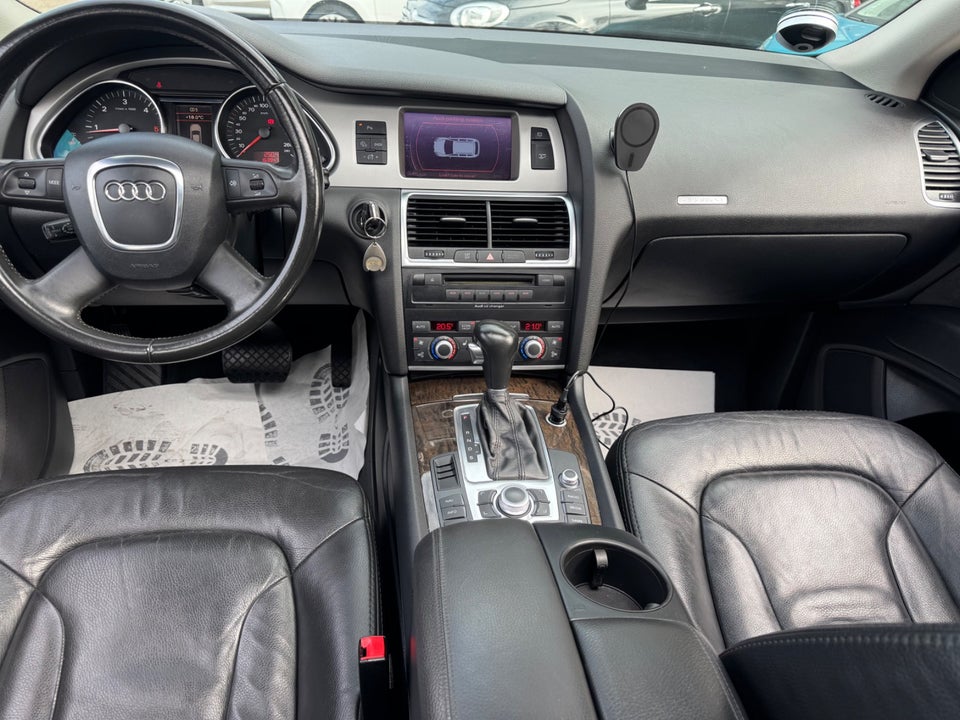 Audi Q7 3,0 TDi quattro Tiptr. 5d