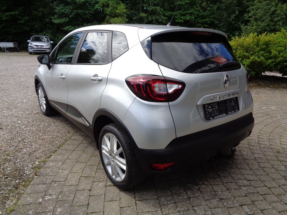 Renault Captur 1,5 dCi 90 Zen EDC 5d