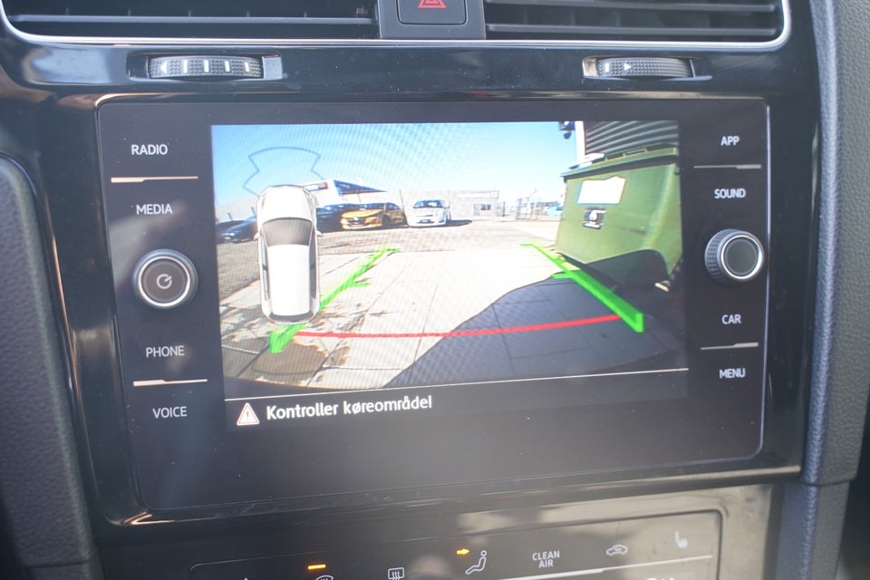 VW Golf VII 1,5 TSi 130 Comfortline DSG 5d