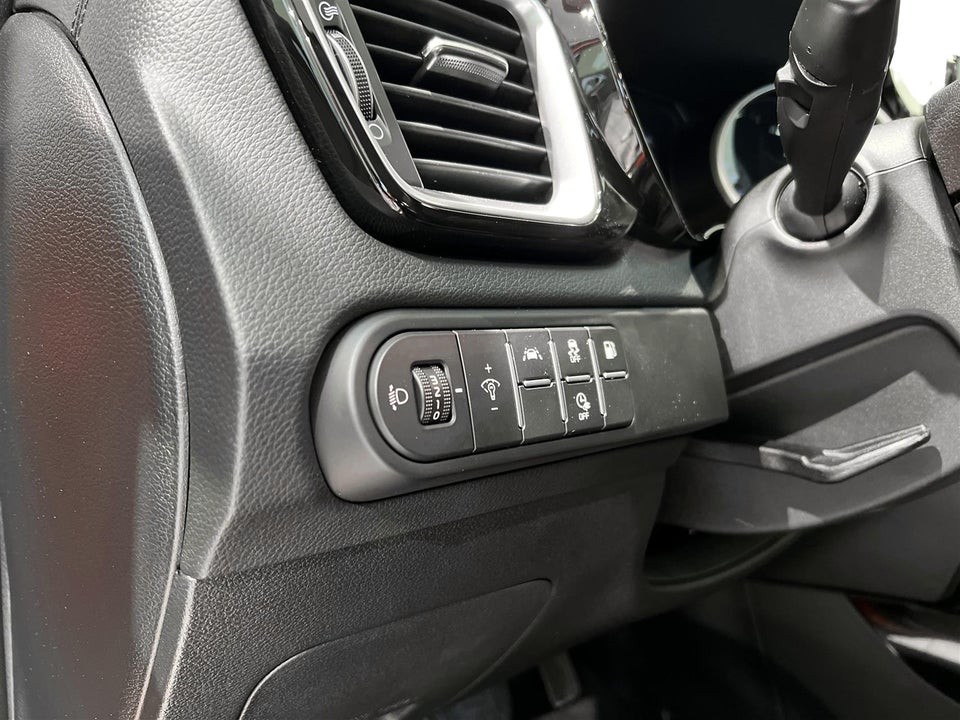 Kia XCeed 1,6 PHEV Prestige DCT 5d
