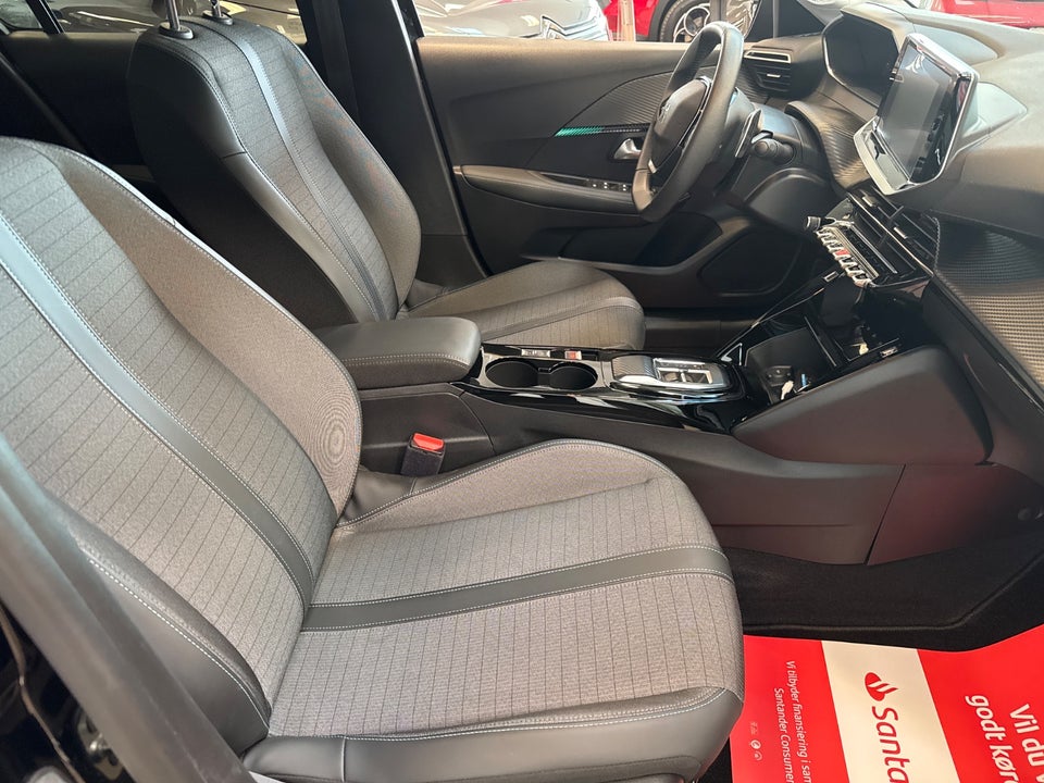 Peugeot 208 1,2 PureTech 100 Allure EAT8 5d