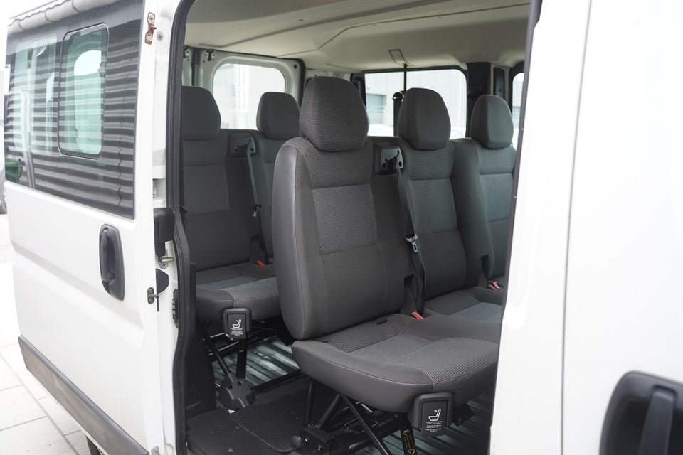 Peugeot Boxer 333 2,2 HDi 130 L1 4d