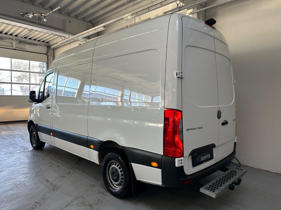 Mercedes Sprinter 317 2,0 CDi A2 Kassevogn aut. RWD