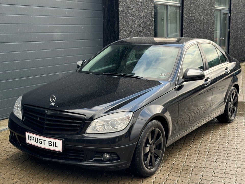 Mercedes C220 2,2 CDi Classic 4d