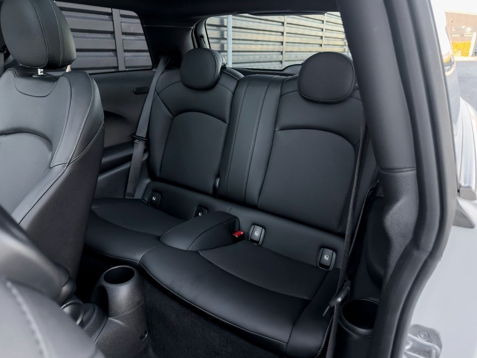 MINI Cooper SE Classic Trim 3d