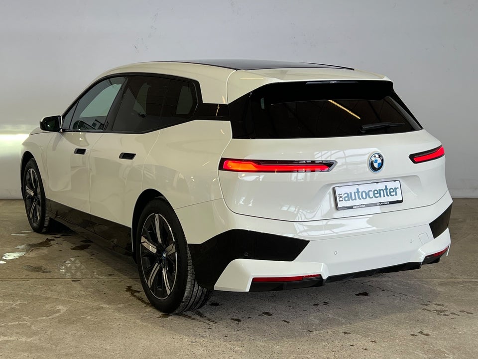 BMW iX xDrive40 Sport 5d