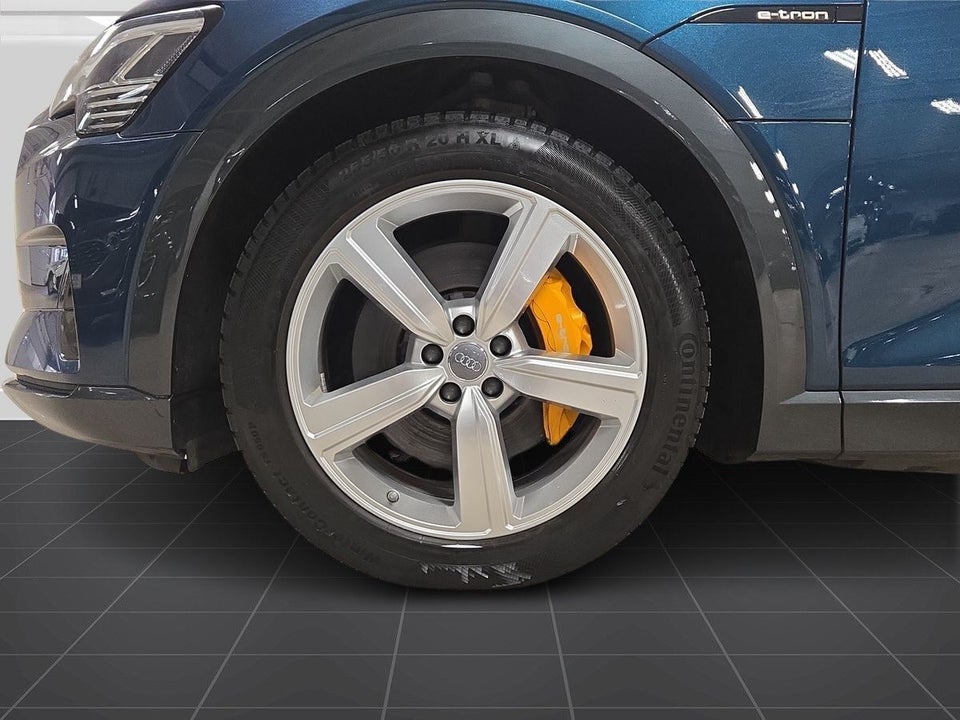 Audi e-tron 55 quattro 5d