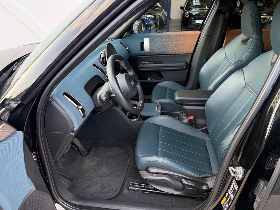MINI Countryman SE Favoured Trim L ALL4 5d