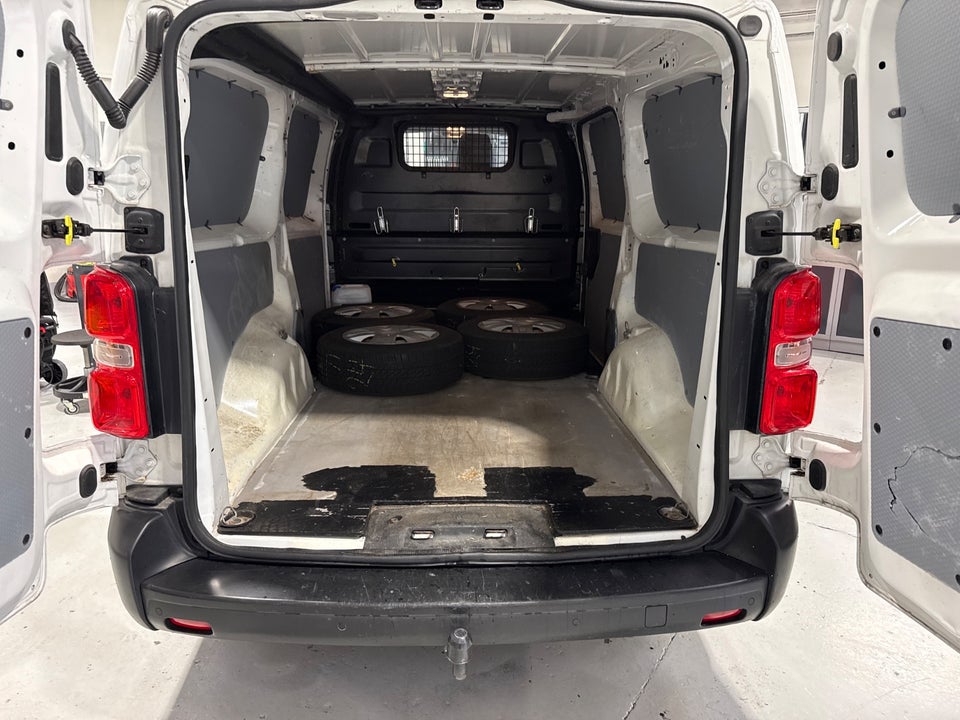 Toyota ProAce 2,0 D 120 Long Comfort 5d