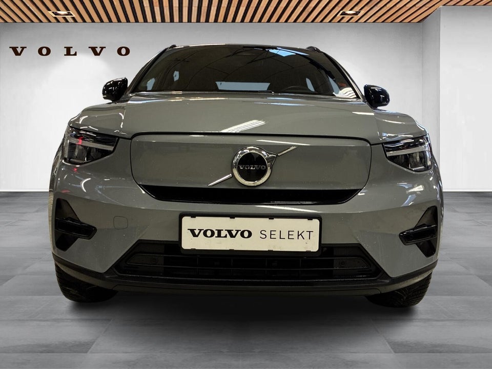 Volvo XC40 ReCharge Twin Plus 5d