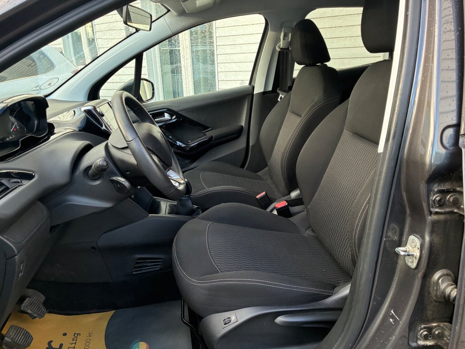 Peugeot 208 1,2 VTi 82 Strike 5d