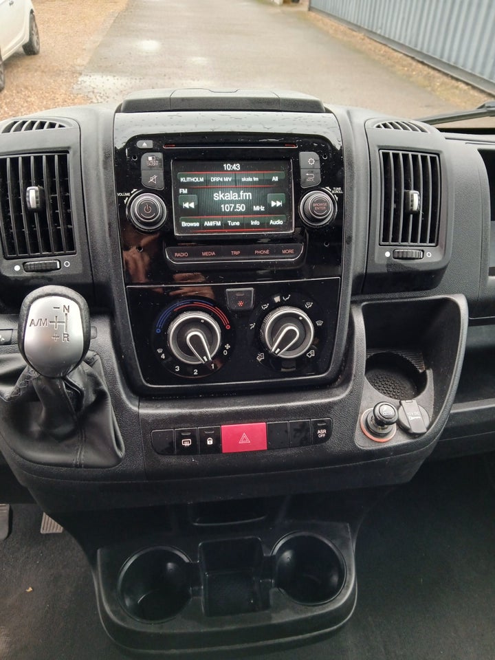 Fiat Ducato 35 2,3 MJT 150 Alukasse m/lift 2d