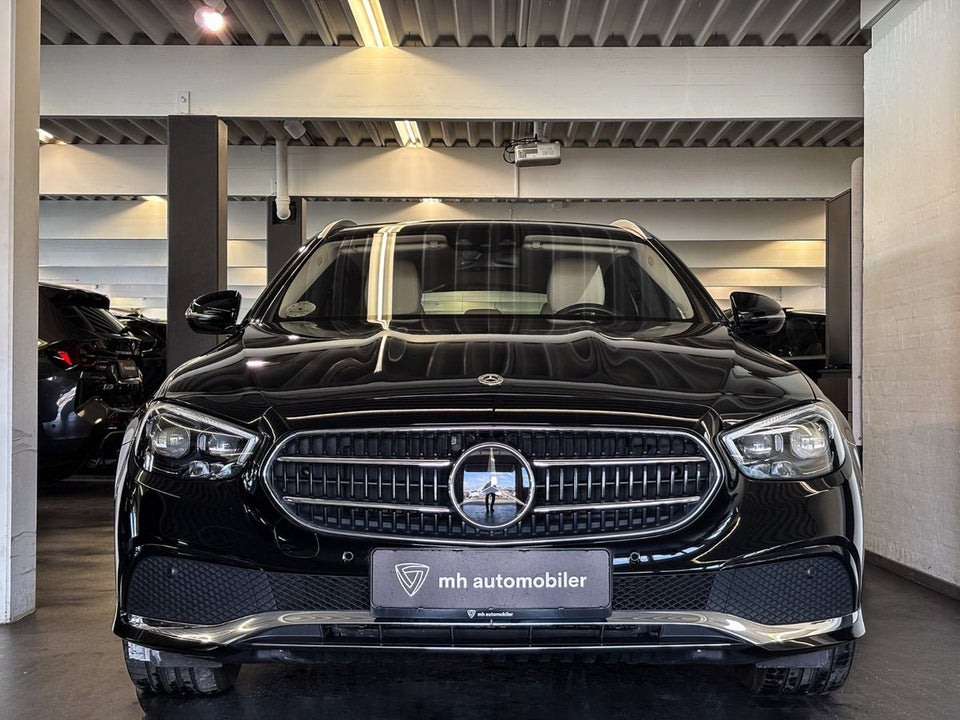 Mercedes E300 de 2,0 Avantgarde stc. aut. 5d