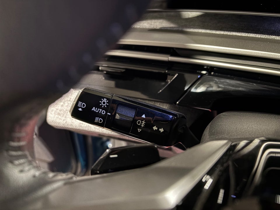 Peugeot e-5008 77 Allure 7prs 5d