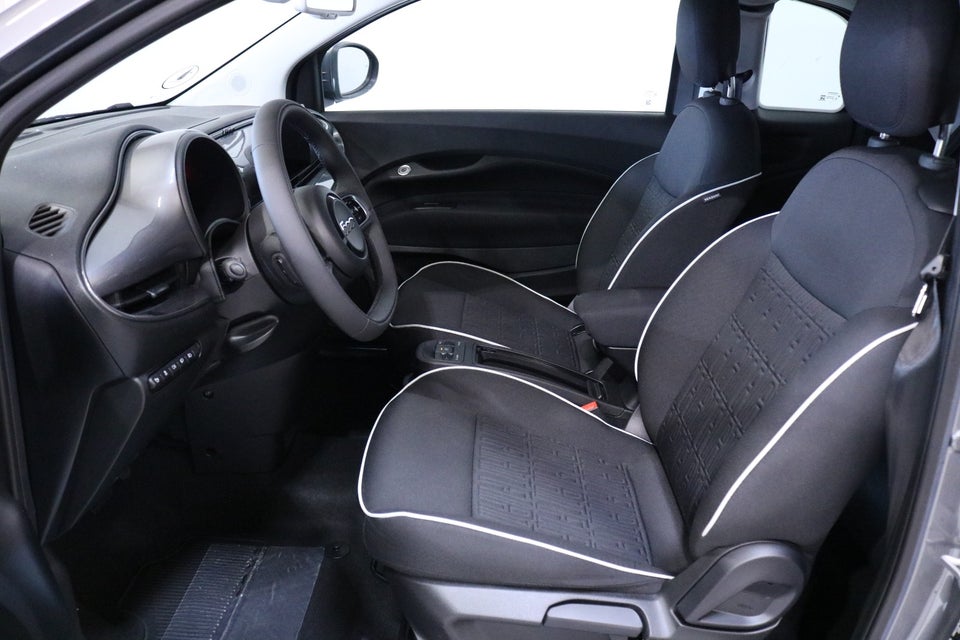 Fiat 500e 42 Icon 3+1 4d