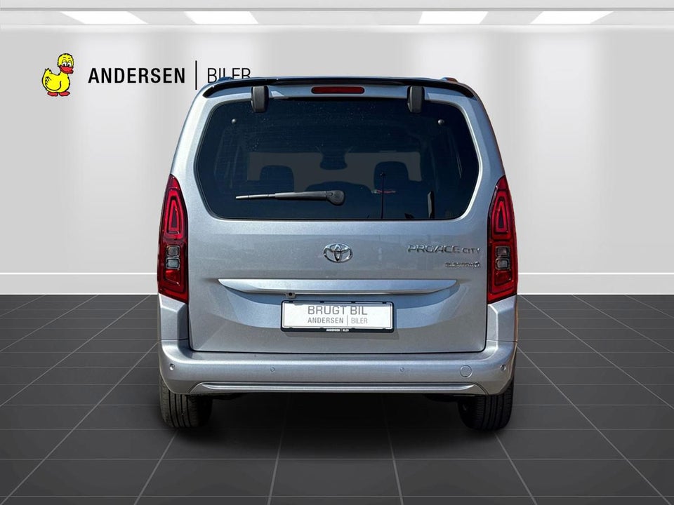 Toyota ProAce City Verso 50 Medium Family 5d