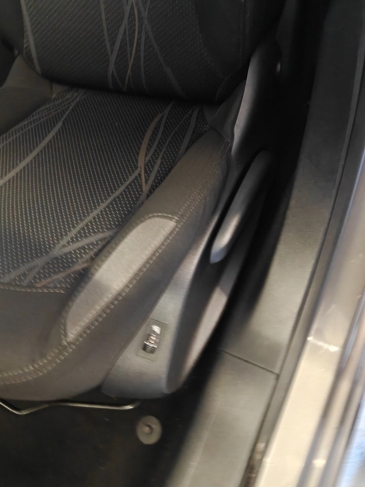 Peugeot 208 1,4 HDi 68 Active 5d