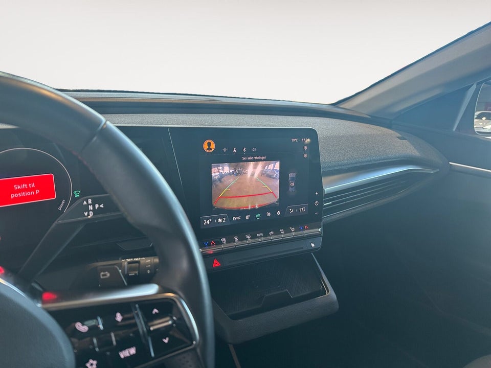 Renault Megane E-Tech 40 Equilibre 5d