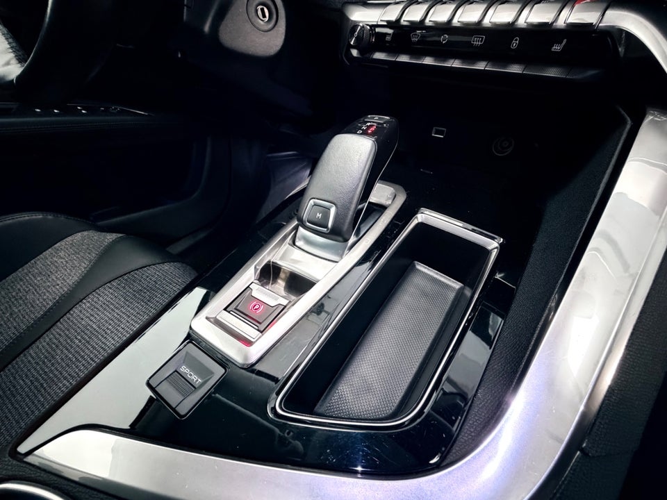 Peugeot 3008 1,5 BlueHDi 130 Allure EAT8 5d