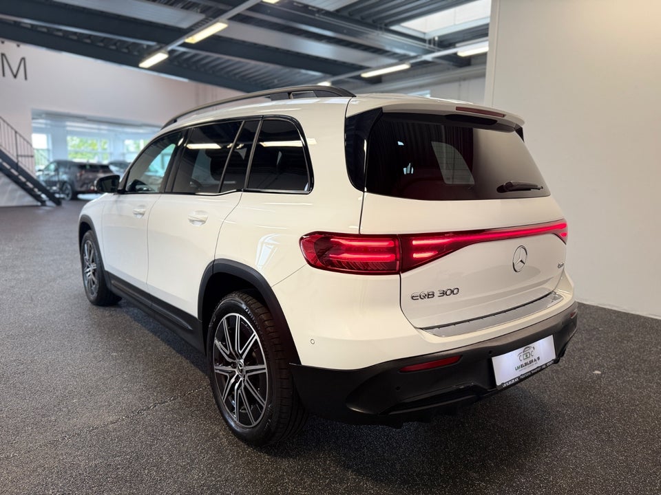 Mercedes EQB300 AMG Line 4Matic 7prs 5d
