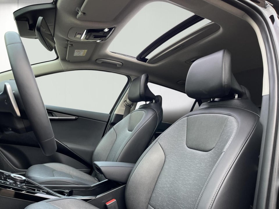 Kia Niro 64 EV Upgrade 5d