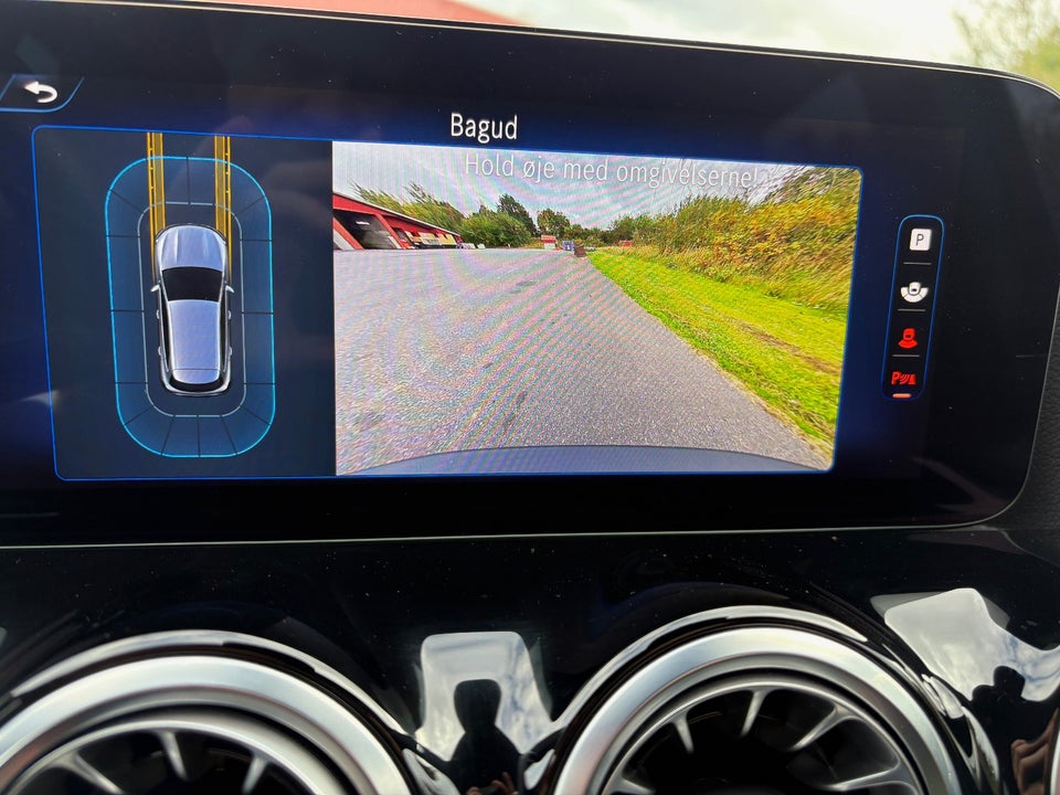 Mercedes EQA350 AMG Line 4Matic 5d