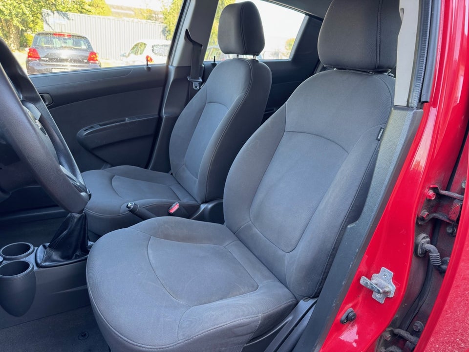 Chevrolet Spark 1,0 LE 5d