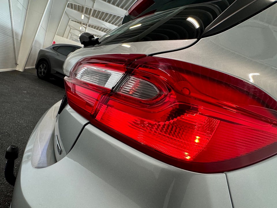 Ford Fiesta 1,0 EcoBoost mHEV Titanium X 5d