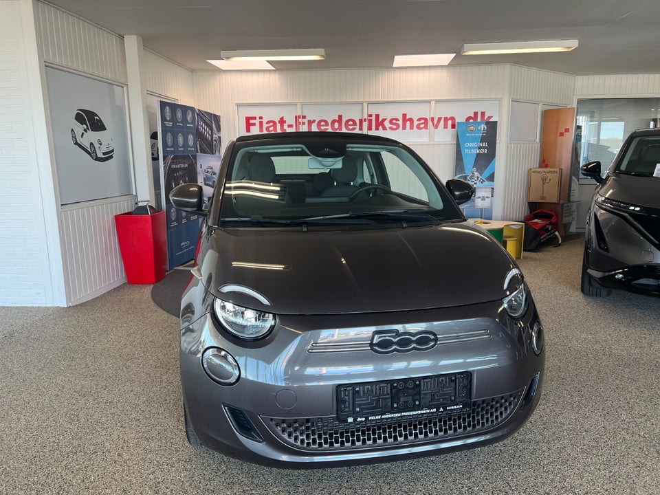 Fiat 500e Icon Cabrio 2d