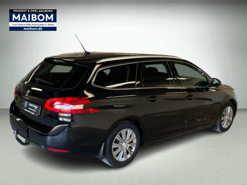 Peugeot 308 1,5 BlueHDi 130 Allure Grand SW 5d