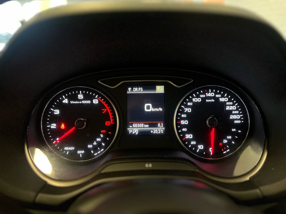 Audi Q2 35 TFSi Prestige S-tr. 5d